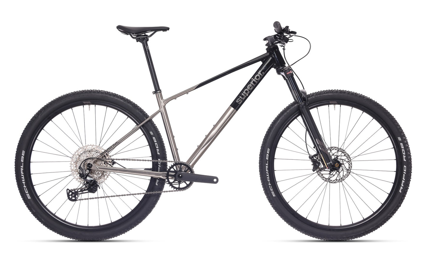 Superior XP 6.1 / Gloss Black / Matte Black 2026