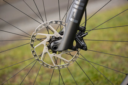 XF 9.6 DC / Matte Carbon / Grey