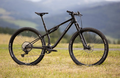 XF 9.7 RC / Matte Carbon