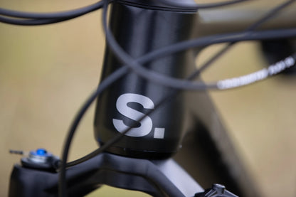 XF 9.7 RC / Matte Carbon