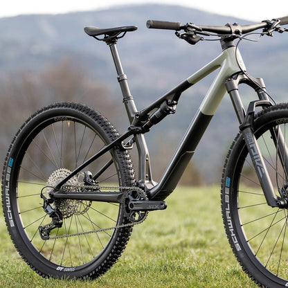 XF 9.6 DC / Matte Carbon / Grey