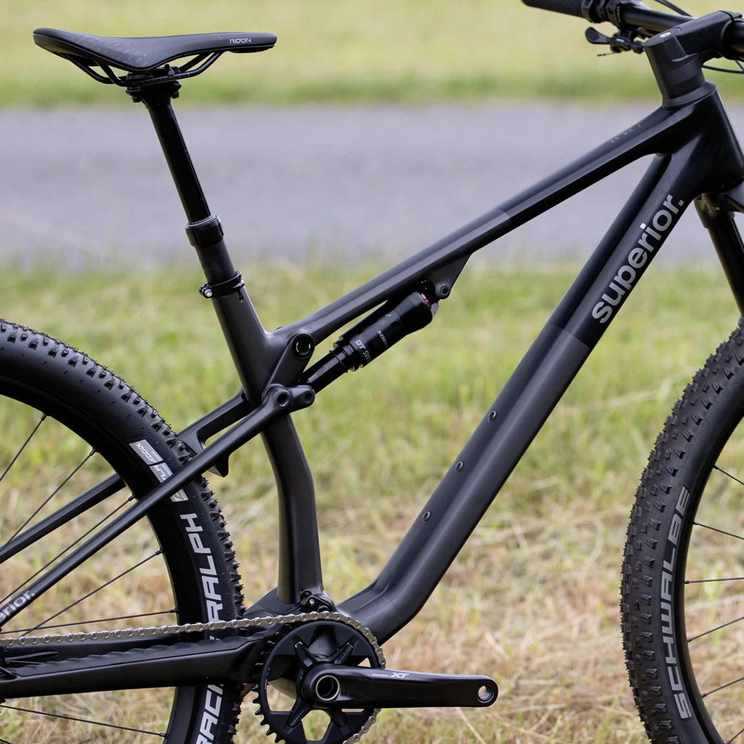 XF 9.7 RC / Matte Carbon